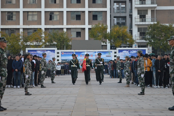 早集队三_副本.jpg 早集队三_副本.jpg